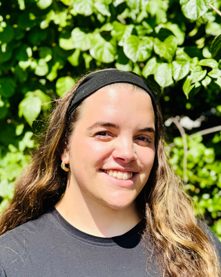 Photo of Sam Chong, Clinical Social Work/Therapist, LMSW