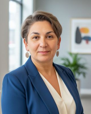 Photo of Ozlem Arslan, Counsellor, PACFA