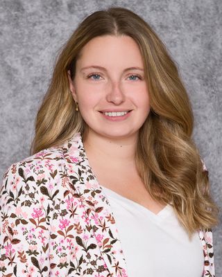 Photo of Shelby Doherty-Sirkovich, Registered Psychotherapist, HBSc, BA, MACP
