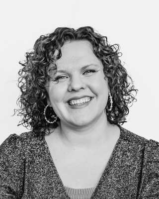 Photo of Charis Emrich, Clinical Social Work/Therapist, LMSW