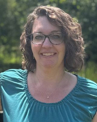 Photo of Kat Apple, Clinical Social Work/Therapist, LCSW