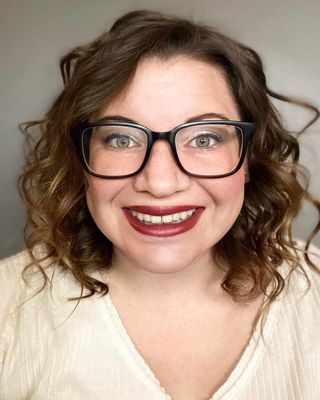 Photo of Hannah Vollnogle, Licensed Professional Clinical Counselor, LPCC-S