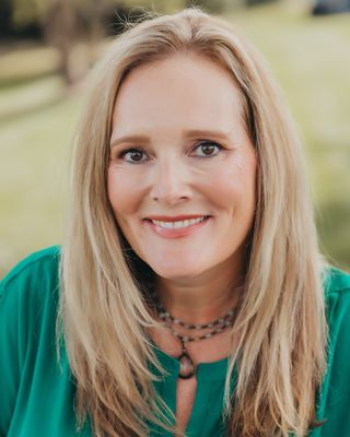 Photo of Nellie McCarthy, Licensed Professional Counselor in Downers Grove, IL