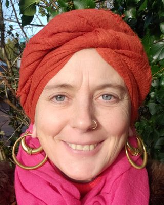 Photo of Emma Pickerill, Psychotherapist, UKCP Trainee