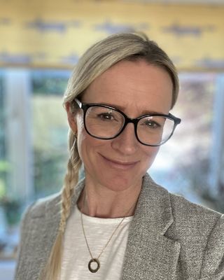 Photo of Claire Hands, Counsellor, MBACP Accred