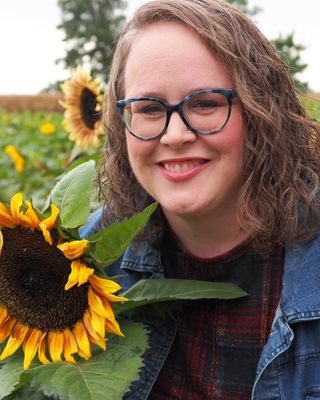 Photo of Jenny Simmons, Marriage & Family Therapist, MS, LMFT