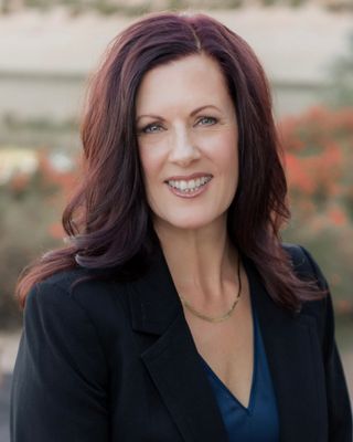 Photo of Julie McAllister, Counselor in Arizona
