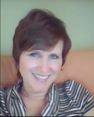 Photo of Robin Revell, Clinical Social Work/Therapist, LCSW