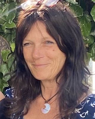 Photo of Nicola Hart, Counsellor, MNCPS Acc.