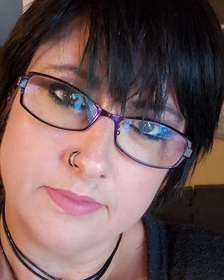 Photo of Lynn-Marie Flynn, Registered Social Worker, RSW, BSW, AAC