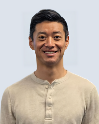 Photo of Grand Choi, Registered Psychotherapist (Qualifying), BPHE, DC, MACP