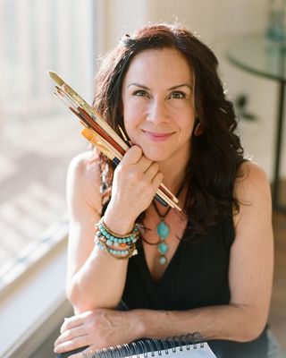 Photo of Angela Luna, Marriage & Family Therapist, LMFT, JD, MA