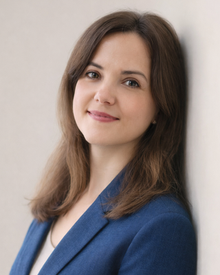 Photo of Lilian Contin - English Spanish, LCPC, PhD