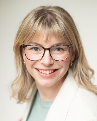 Photo of Anne Koomen, Psychiatric Nurse Practitioner, MS, ARNP, PMHNP