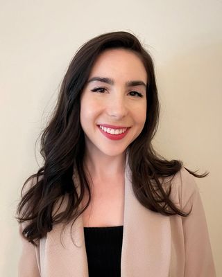 Photo of Emily Hanna, Psychologist, PsyD, LCSW