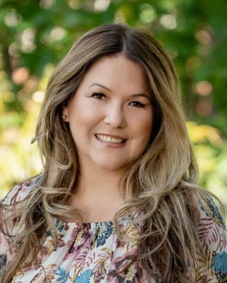 Photo of Jennifer Oh, Licensed Clinical Professional Counselor, LCPC, CADC