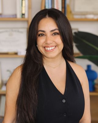 Photo of Eliana Valentin, Licensed Professional Counselor, MA, LPC, LMHC, EMDR