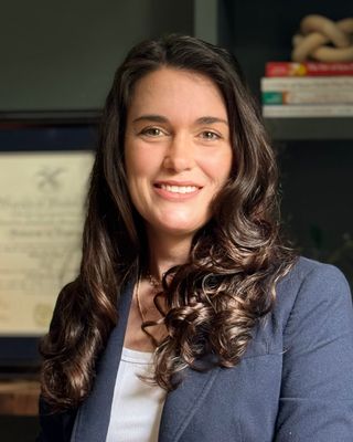 Photo of Beatriz Mann, Psychologist, PhD, CEDS