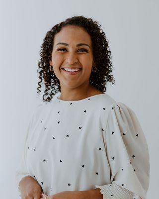 Photo of Lauren Dollarhide, Marriage & Family Therapist, LMFT