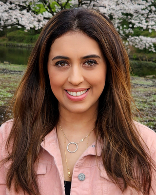 Photo of Yalda Hasara, Clinical Social Work/Therapist, LCSW
