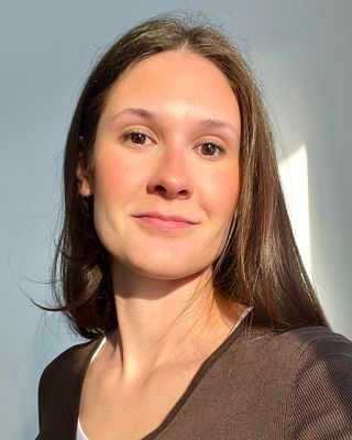 Photo of Emily McPhee, Registered Psychotherapist (Qualifying)