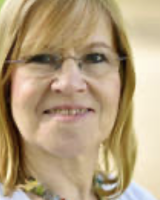 Photo of Susi Felton, Counsellor, MBACP Accred