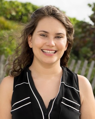 Photo of Stephanie Wietrzychowski, Pre-Licensed Professional in Plantation, FL