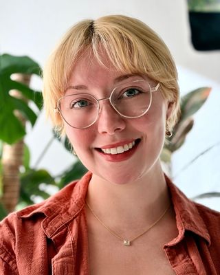 Photo of Rachael Howard, Pre-Licensed Professional, BFA, MA, Intern