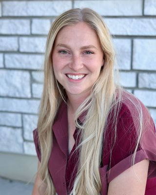 Photo of Amanda Crosland, Clinical Social Work/Therapist, MSW