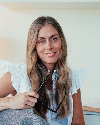 Photo of Chantry Erin Conn, Counsellor, BEd, M Psyc, RCC