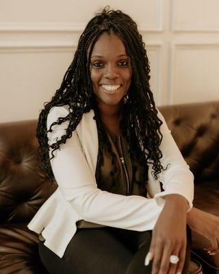Photo of LeAsha Crayton, Licensed Professional Counselor in Arlington Heights, Fort Worth, TX