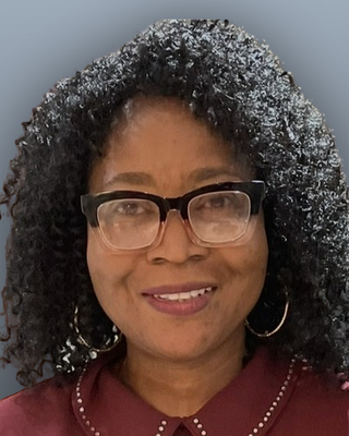 Photo of Foluke Ajuwon, Psychiatric Nurse Practitioner, PMHNP