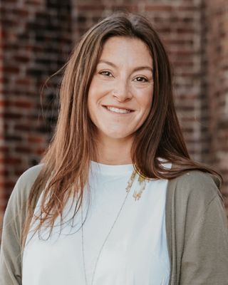 Photo of Angela Amoia, Marriage & Family Therapist, LMFT