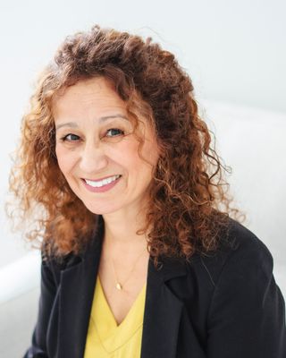Photo of Dr. Alicia Valenzuela-Pérez, Psychologist, PsyD, CPsych