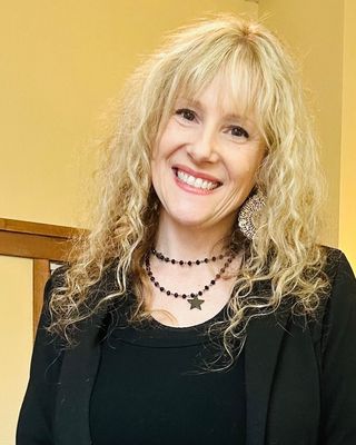 Photo of Amy Goles, Counselor, MA, LCPC