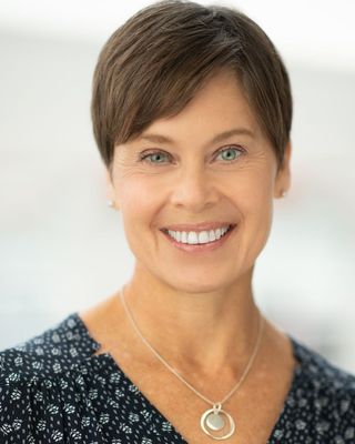 Photo of Christina Niven, Counsellor, MA, RCC, SEP