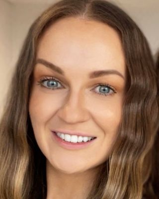 Photo of Shannon Egan, Psychotherapist, MA, MIAHIP