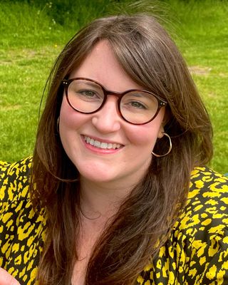 Photo of Sara Cookland, Psychotherapist, MBACP
