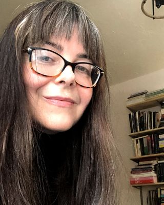 Photo of Lisa Young, Registered Psychotherapist, MA, MAVCS