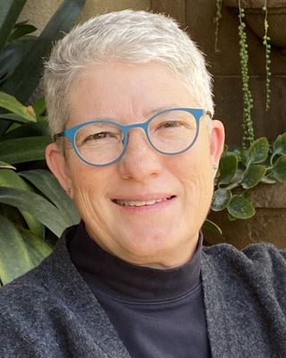Photo of Deanne Edwards, Marriage & Family Therapist, LMFT