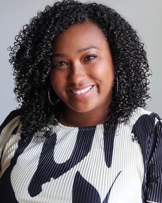 Photo of Raven Halliburton, Clinical Social Work/Therapist, LLMSW