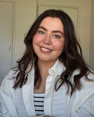 Photo of Clare Collins - Clare O’Callaghan - Onwards Art Therapy, Psychotherapist, MSc, HCPC-Art Therap.