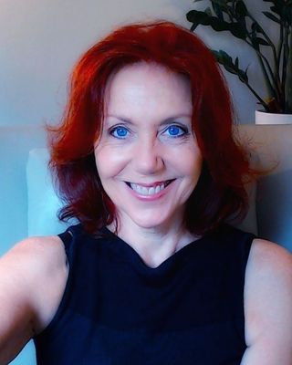 Photo of Leigh Brannon, Counsellor, MA, MBACP Accred