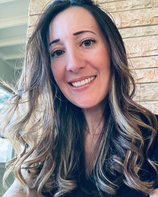 Photo of Daniela Izatt, Pre-Licensed Professional, CSW