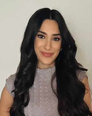 Photo of Nadia Khan (Psychotherapy For You Ontario), Registered Social Worker, Intern