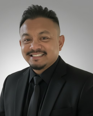 Photo of Kenneth Saldua, Psychiatric Nurse Practitioner, PMHNP