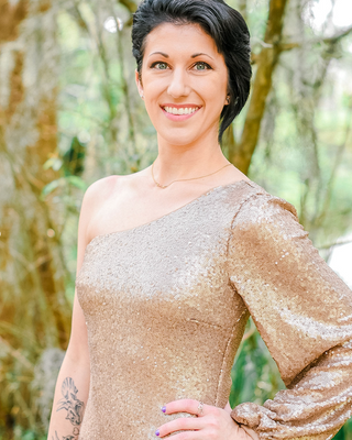 Photo of Dr. Lauryn Richard, Psychiatric Nurse Practitioner, DNP, APRN, PMHNPBC