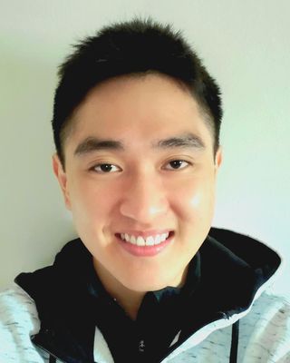 Photo of Peng Tan, Registered Psychotherapist (Qualifying), RKin, RMT