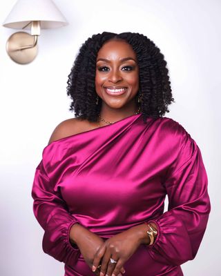 Photo of Shaniqua D James, Licensed Master Social Worker, LMSW