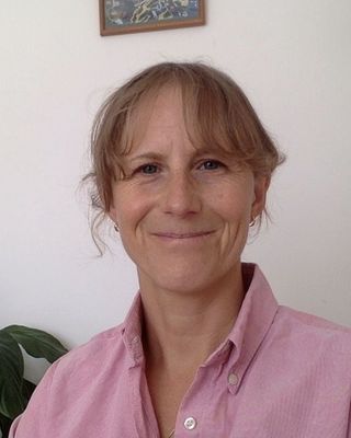 Photo of Suzanne Skrimshire, Psychotherapist, MA, BPC